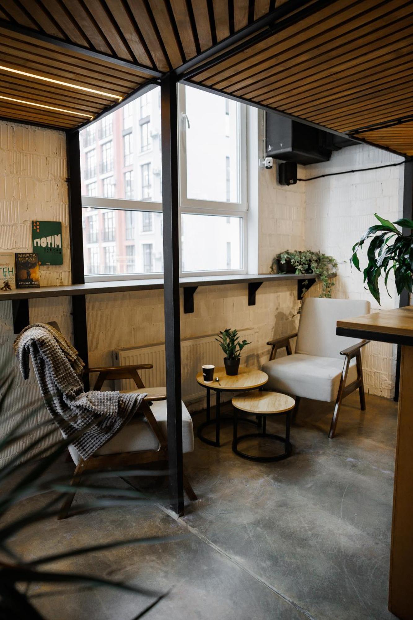 Capsule Hotel Constellation 91 利沃夫 外观 照片