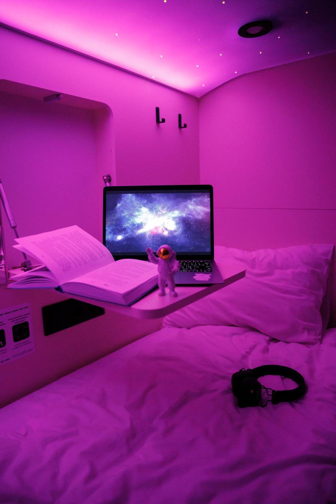 Capsule Hotel Constellation 91 利沃夫 外观 照片